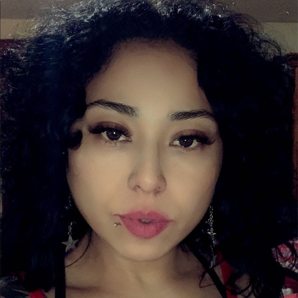 Meet your Posher, Jacqueline - Picture 1 of 1